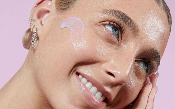 Emma Chamberlain Named Global Ambassador For New 'Bad Habit' Skin Care  Brand - Tubefilter